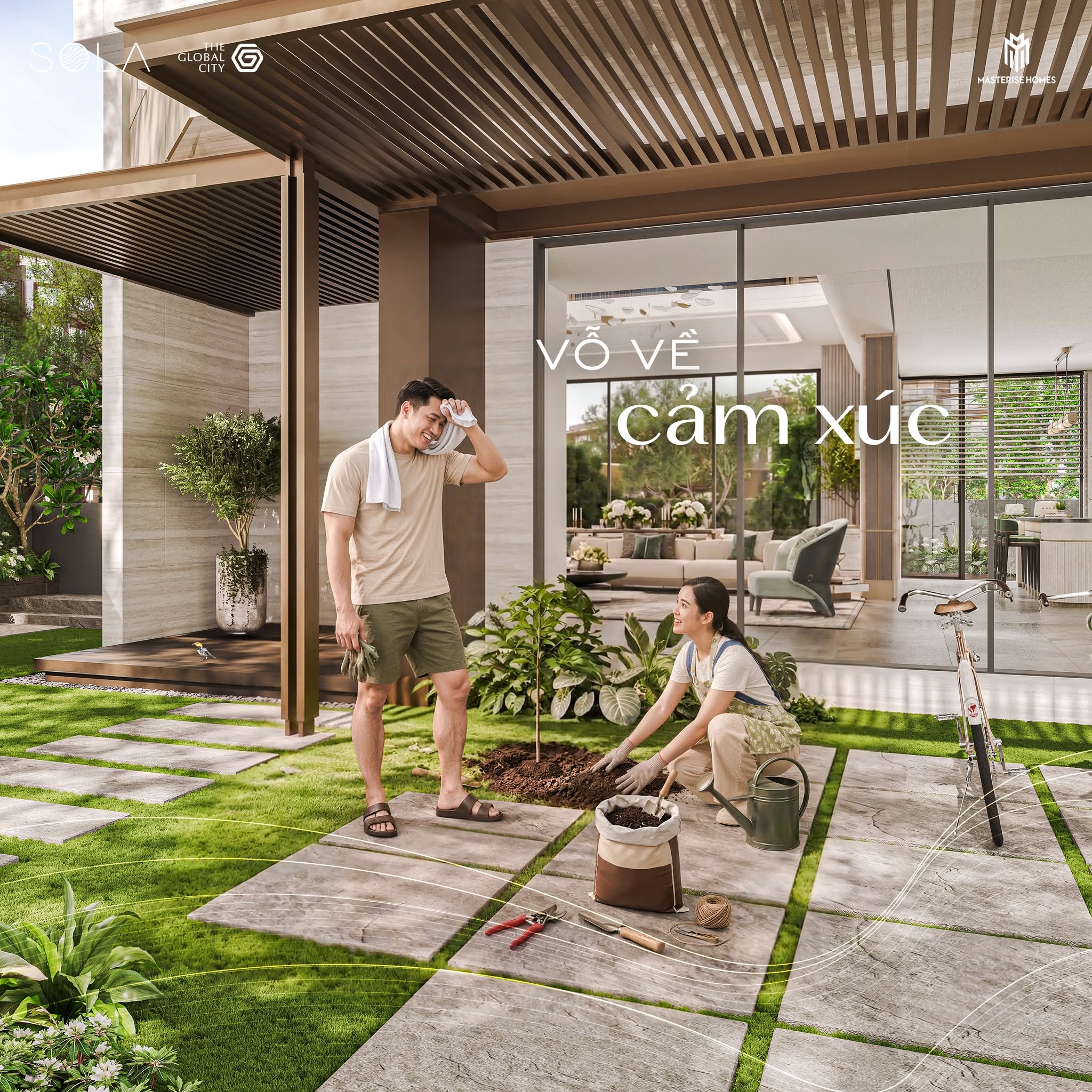 Một cặp đôi đang làm vườn trong sân nhà với thảm cỏ xanh và lối đi lát đá. Người đàn ông đang lau mồ hôi, người phụ nữ đang trồng cây. Bên trong nhà là không gian phòng khách hiện